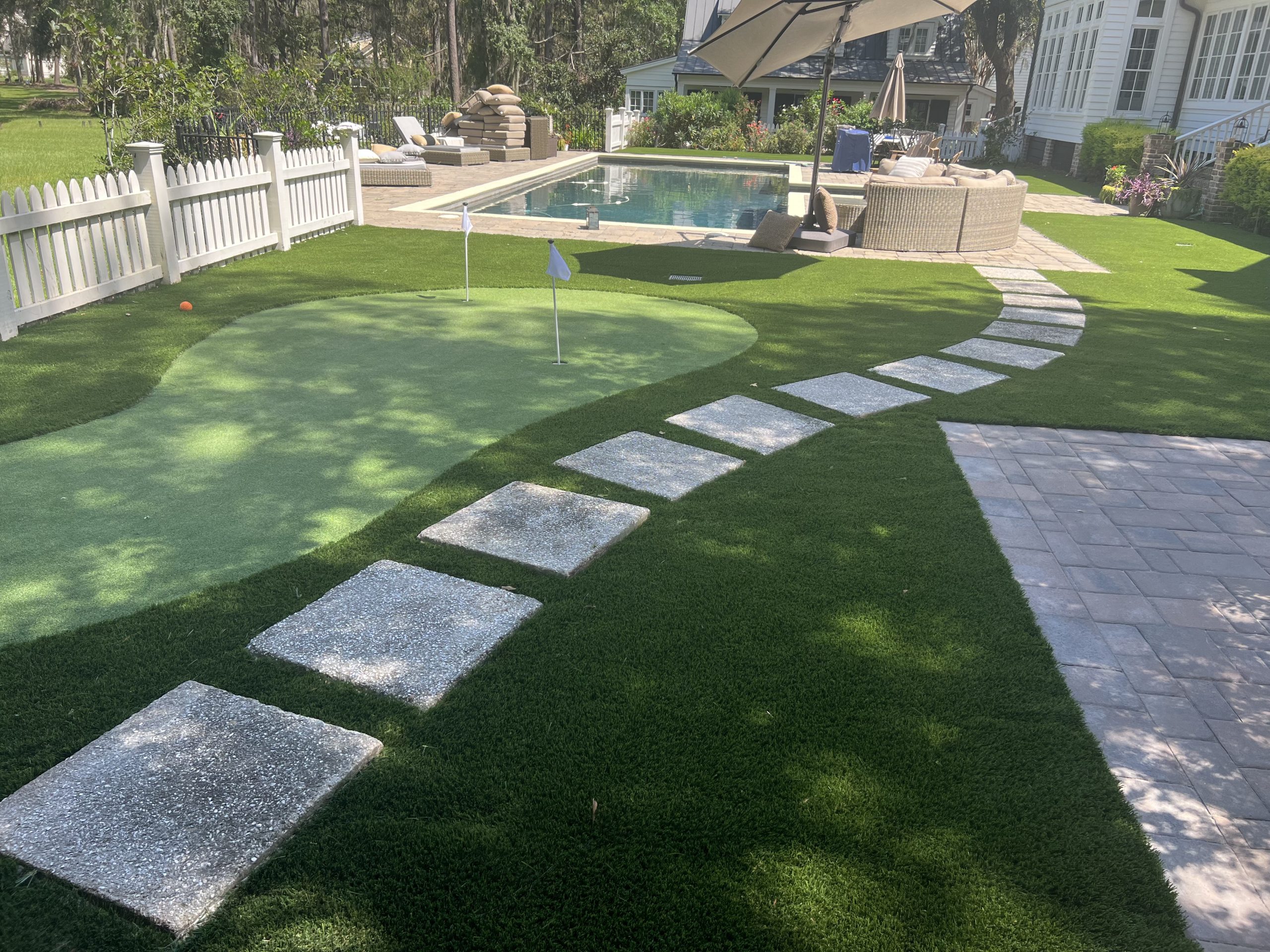 Putting Green with Pavers